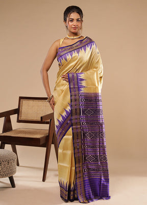 Cream Handloom Ikkat Pure Silk Saree Without Blouse Piece