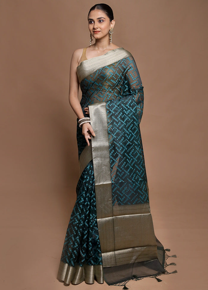 Green Kora Silk Saree With Blouse Piece