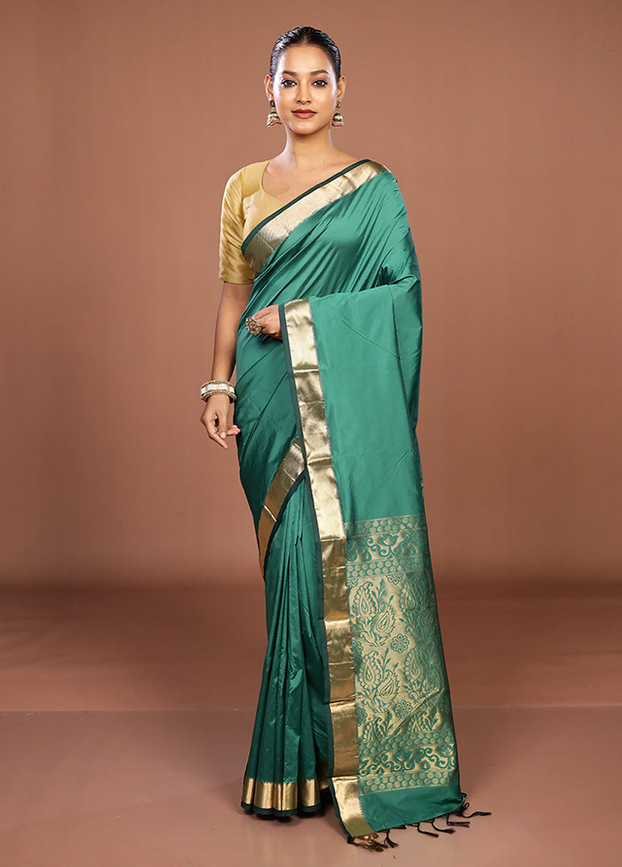 Green Kanjivaram Silk Saree With Blouse Piece