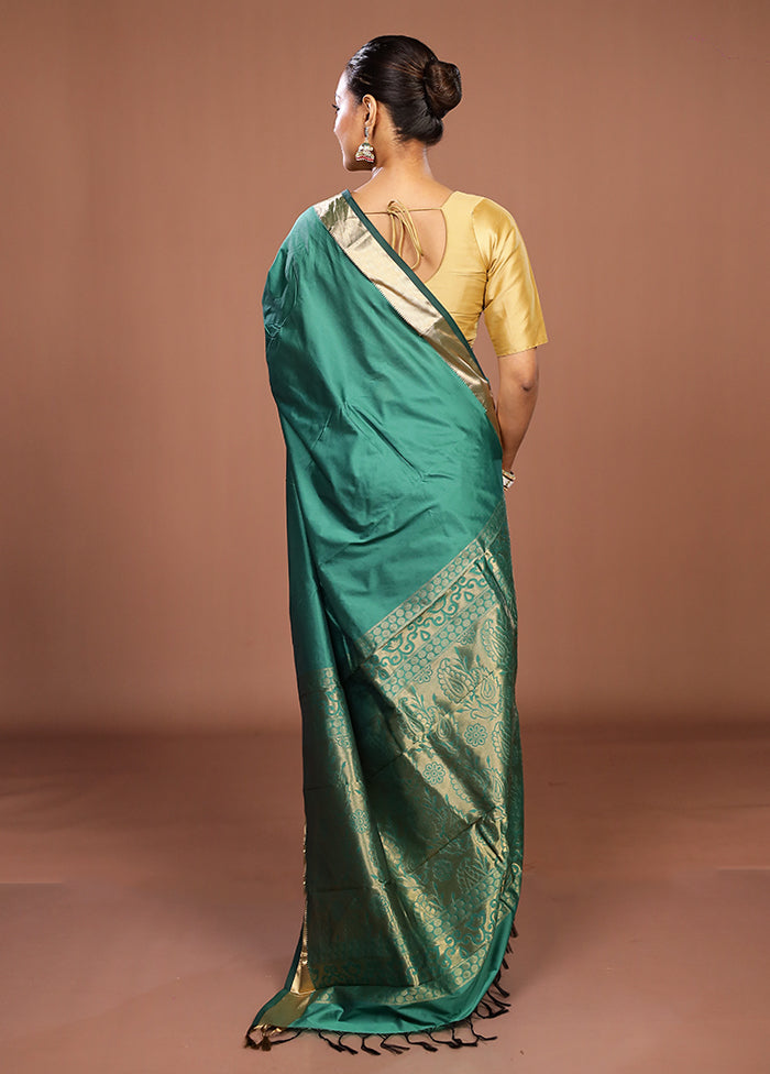 Green Kanjivaram Silk Saree With Blouse Piece