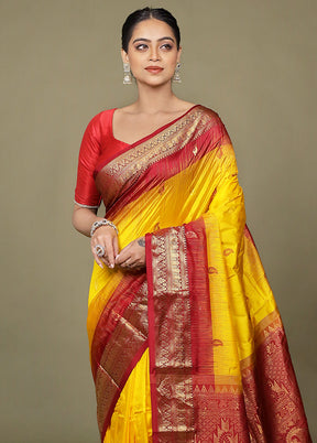 Yellow Handloom Kanjivaram Pure Silk Saree With Blouse Piece