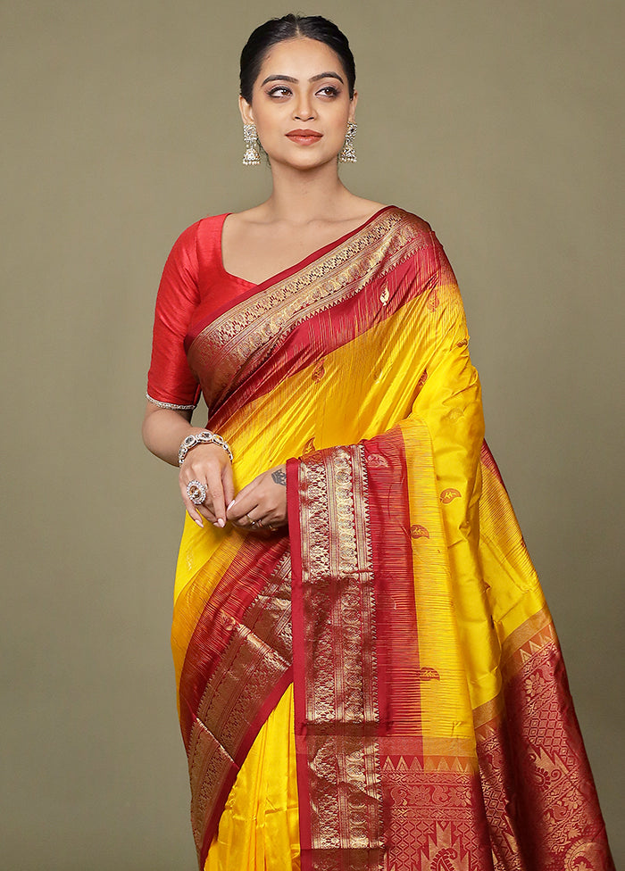 Yellow Handloom Kanjivaram Pure Silk Saree With Blouse Piece