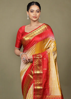 Cream Handloom Kanjivaram Pure Silk Saree With Blouse Piece