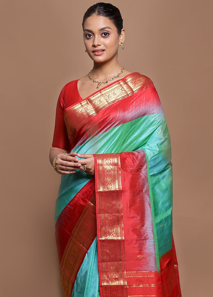 Green Handloom Kanjivaram Pure Silk Saree With Blouse Piece