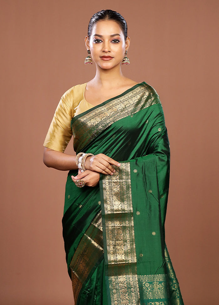 Green Handloom Kanjivaram Pure Silk Saree With Blouse Piece