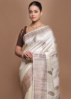 White Handloom Tussar Pure Silk Saree With Blouse Piece