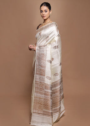 White Handloom Tussar Pure Silk Saree With Blouse Piece