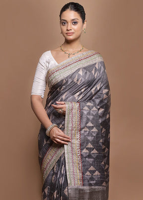 Grey Tussar Silk Saree With Blouse Piece