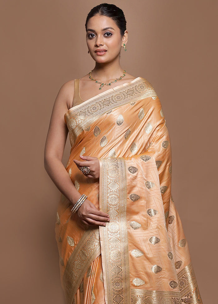 Peach Tanchoi Silk Saree With Blouse Piece
