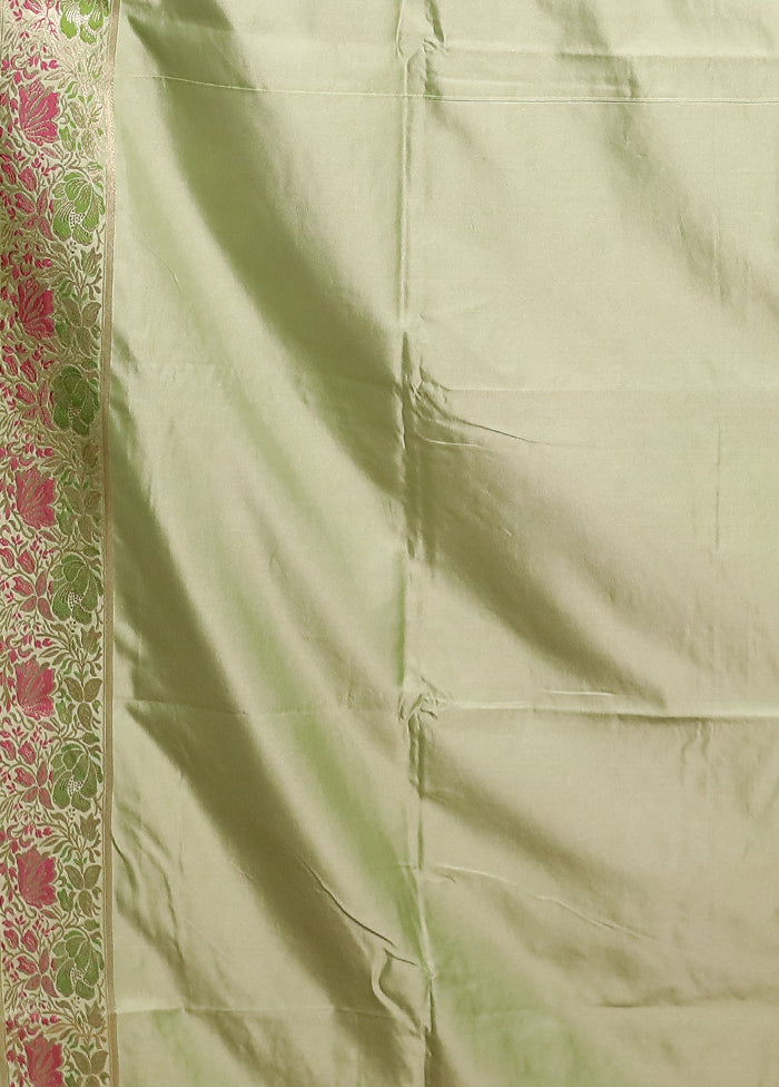 Green Tanchoi Silk Saree With Blouse Piece