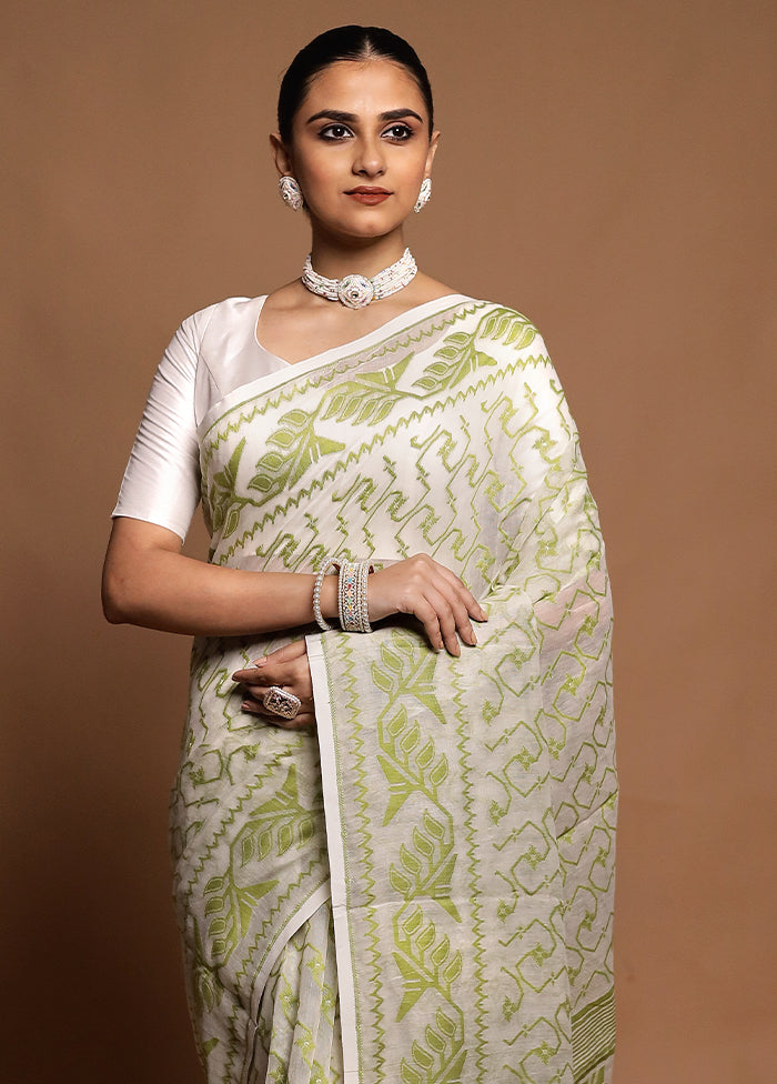 White Tant Jamdani Saree Without Blouse Piece