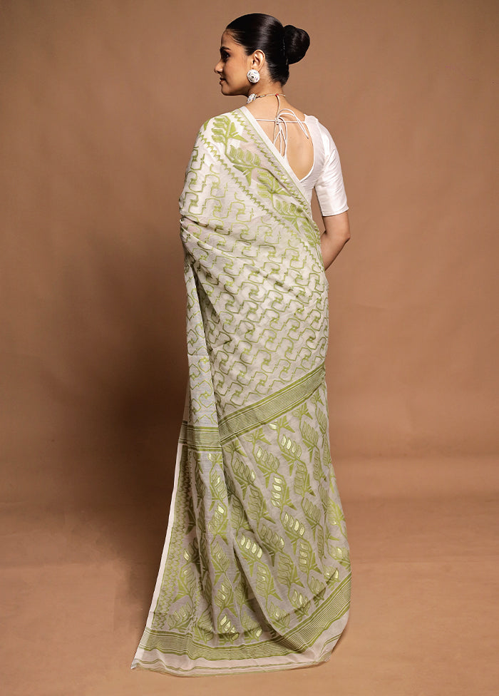 White Tant Jamdani Saree Without Blouse Piece