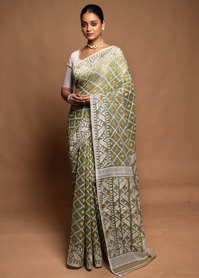Green Tant Jamdani Saree Without Blouse Piece