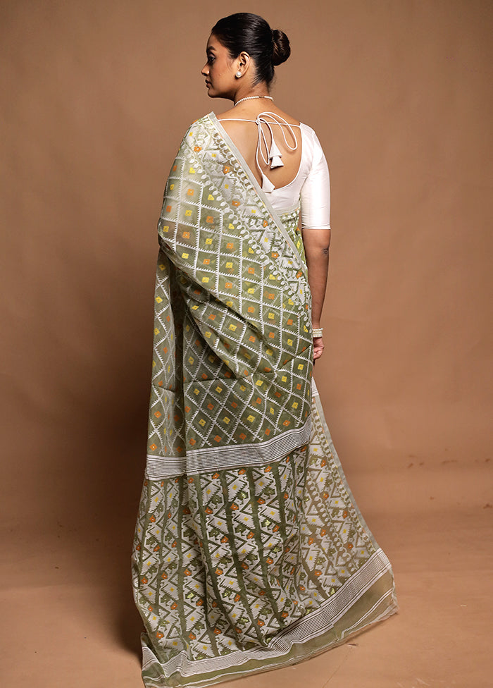 Green Tant Jamdani Saree Without Blouse Piece