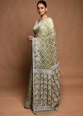Green Tant Jamdani Saree Without Blouse Piece