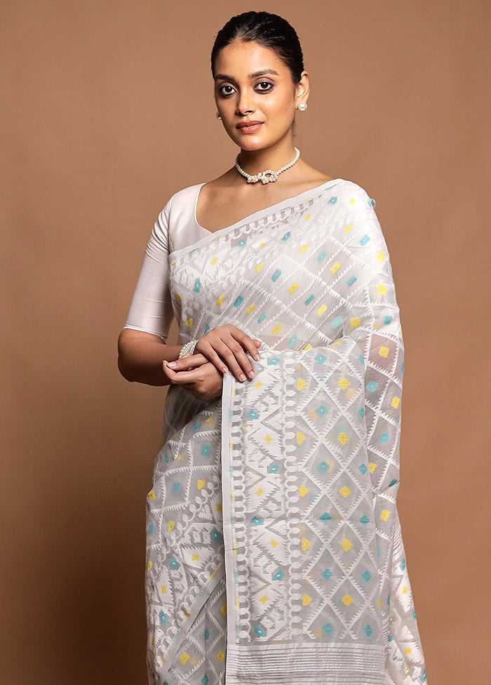 Grey Tant Jamdani Saree Without Blouse Piece