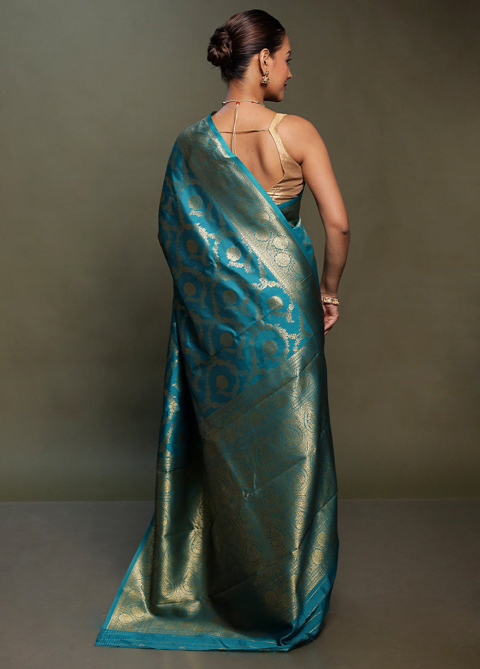Green Dupion Silk Saree With Blouse Piece