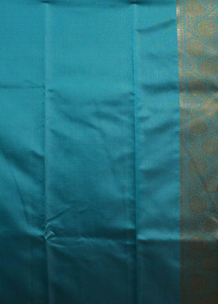 Green Dupion Silk Saree With Blouse Piece