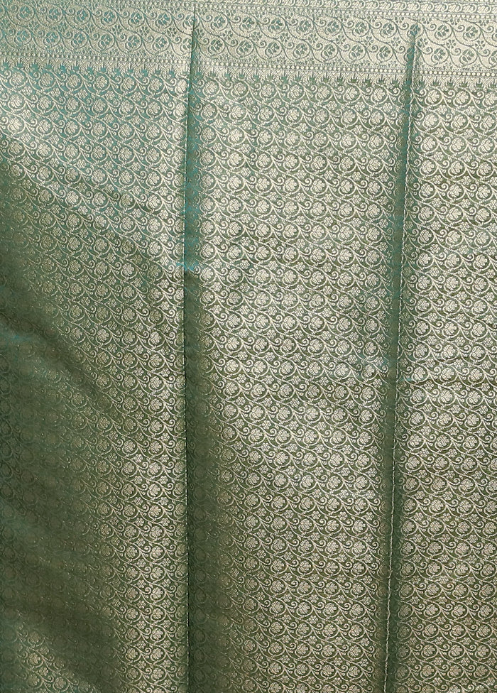 Green Kora Silk Saree With Blouse Piece