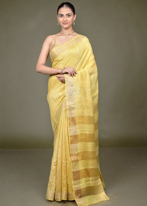 Yellow Handloom Matka Pure Silk Saree With Blouse Piece