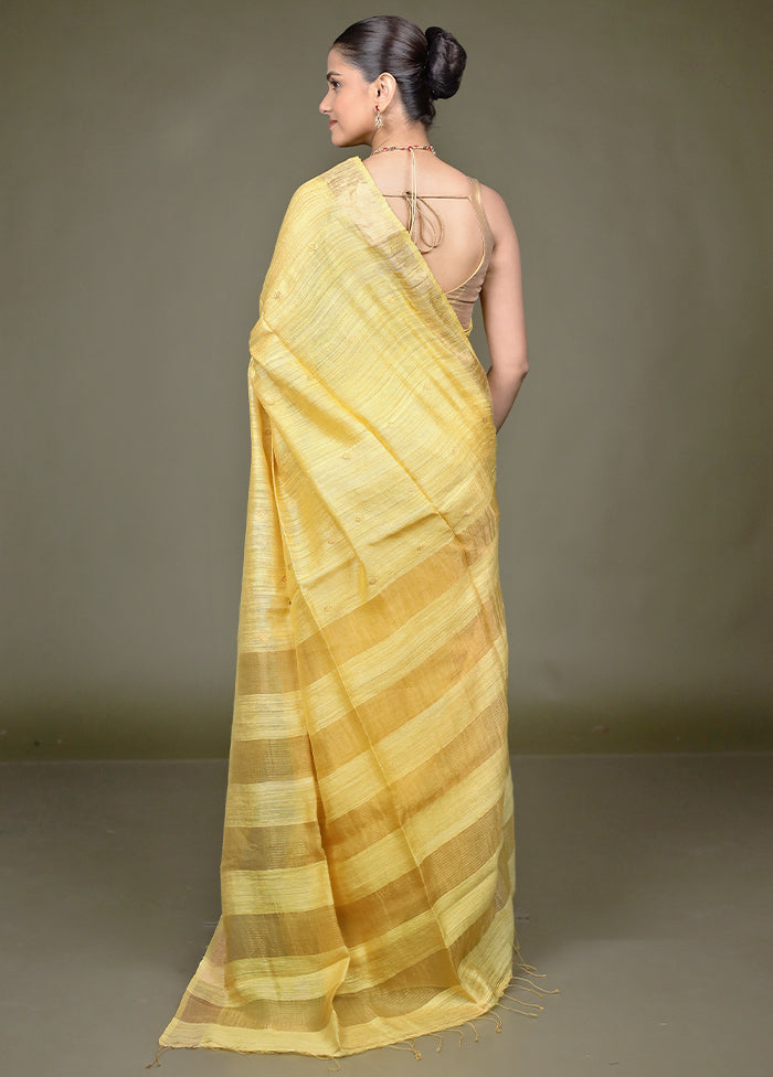 Yellow Handloom Matka Pure Silk Saree With Blouse Piece