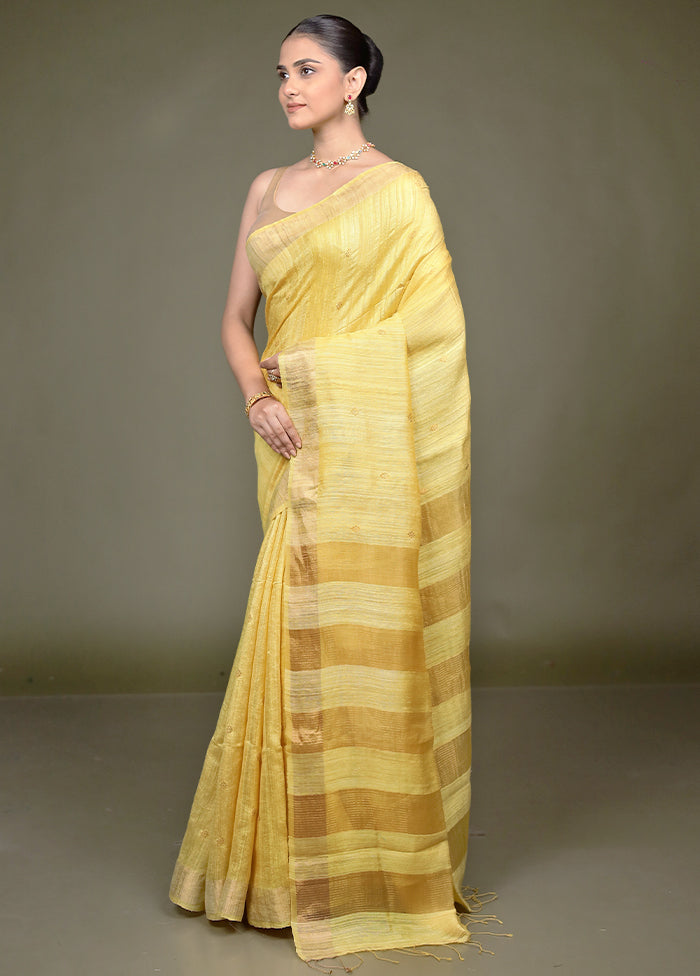 Yellow Handloom Matka Pure Silk Saree With Blouse Piece