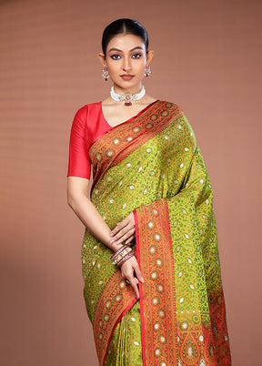 Green Tanchoi Silk Saree With Blouse Piece