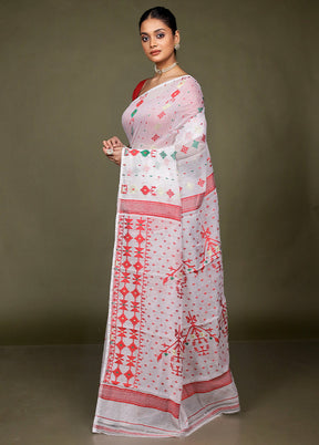 White Tant Jamdani Saree Without Blouse Piece
