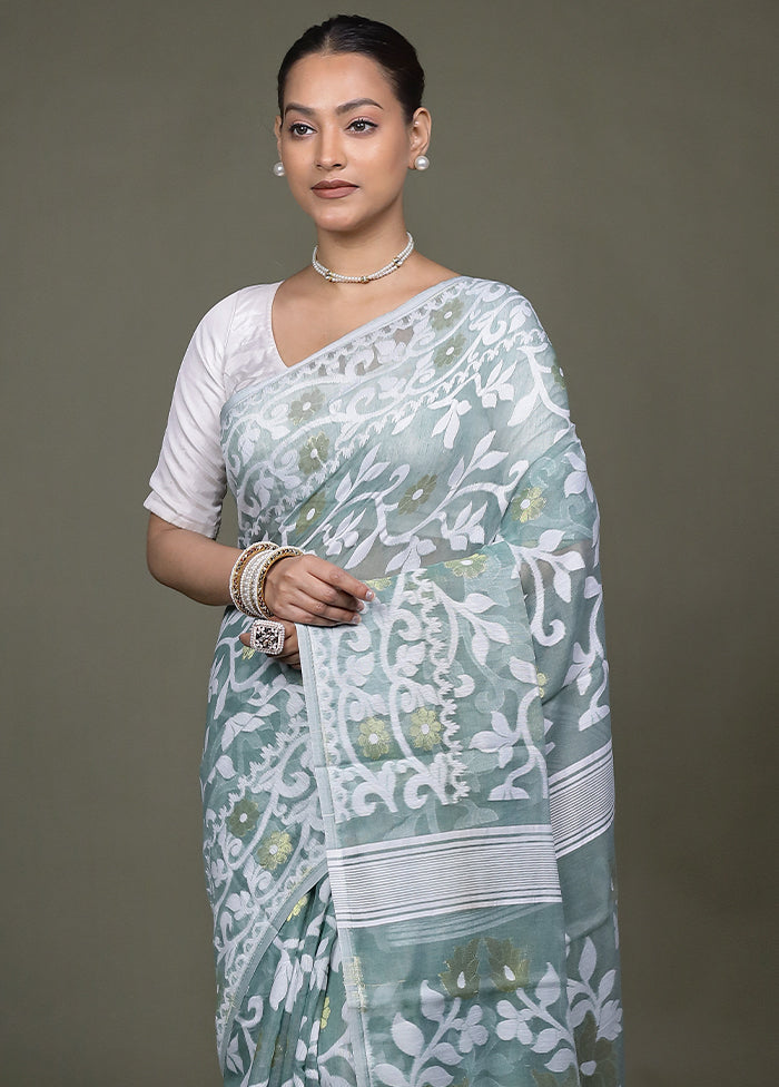 Green Tant Jamdani Saree Without Blouse Piece