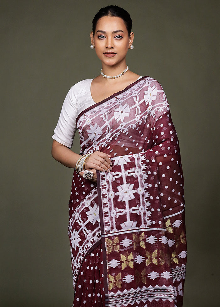 Pink Tant Jamdani Saree Without Blouse Piece