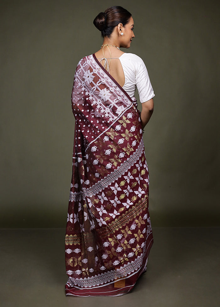 Pink Tant Jamdani Saree Without Blouse Piece