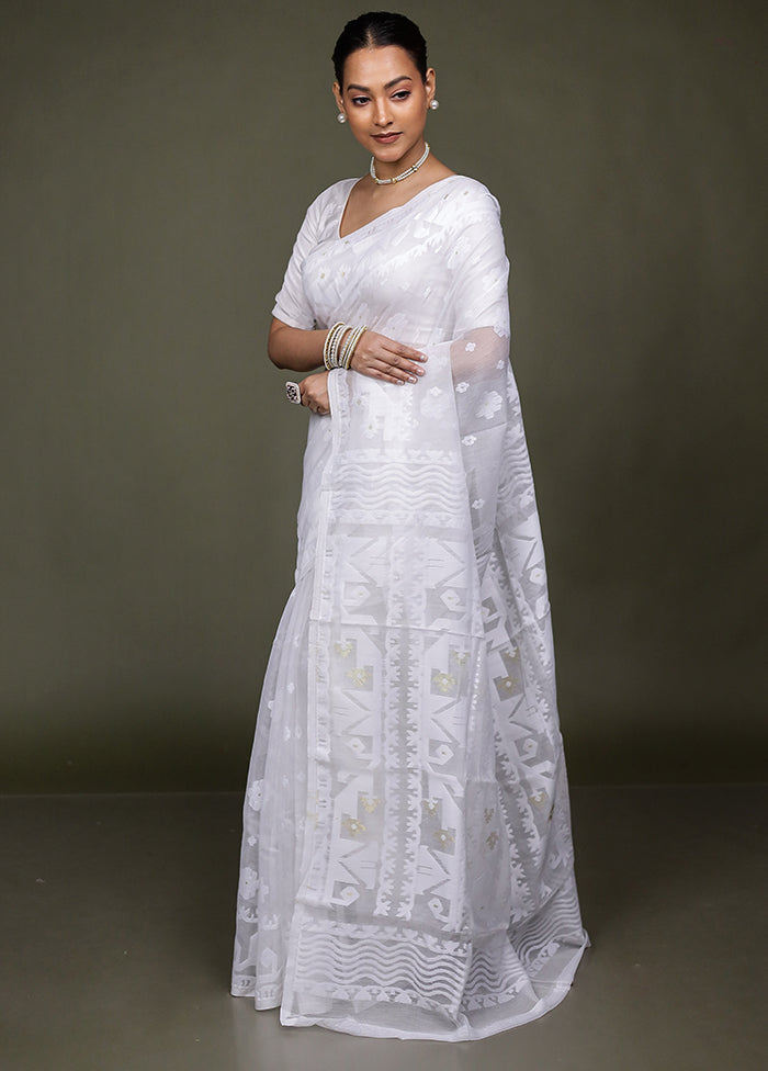 White Tant Jamdani Saree Without Blouse Piece