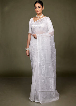 White Tant Jamdani Saree Without Blouse Piece