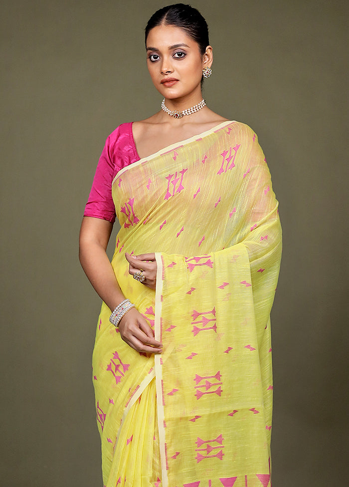 Yellow Matka Silk Saree With Blouse Piece