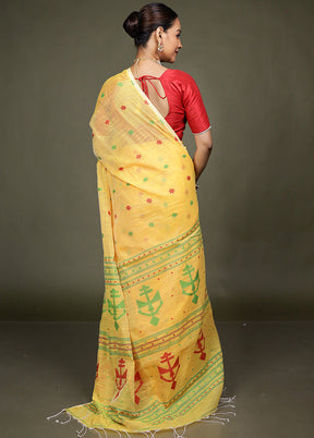 Yellow Cotton Saree With Blouse Piece