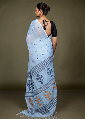 Blue Matka Silk Saree With Blouse Piece