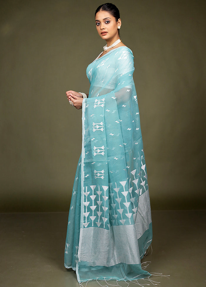 Green Matka Silk Saree With Blouse Piece