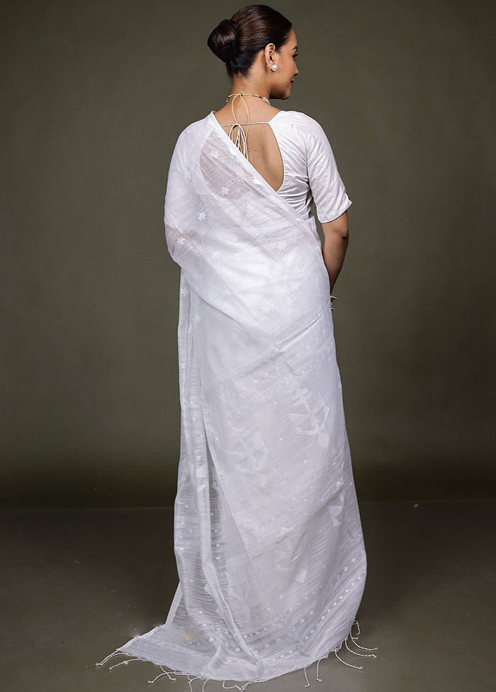 White Matka Silk Saree With Blouse Piece