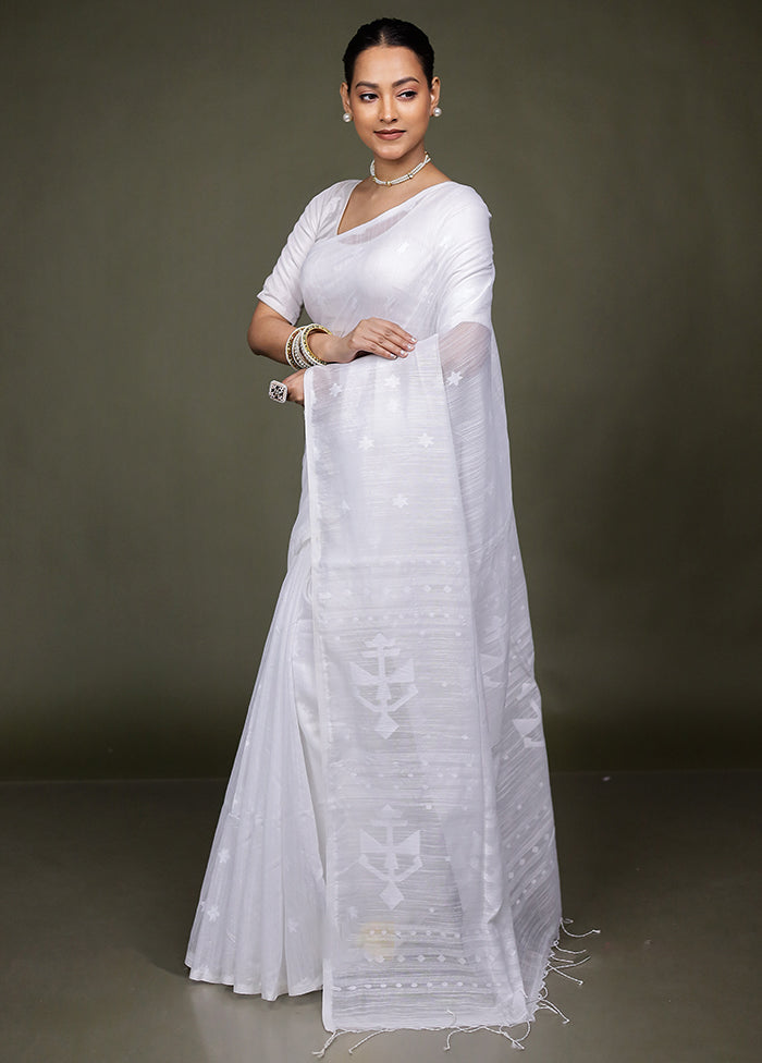 White Matka Silk Saree With Blouse Piece
