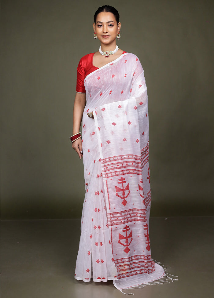 White Matka Silk Saree With Blouse Piece