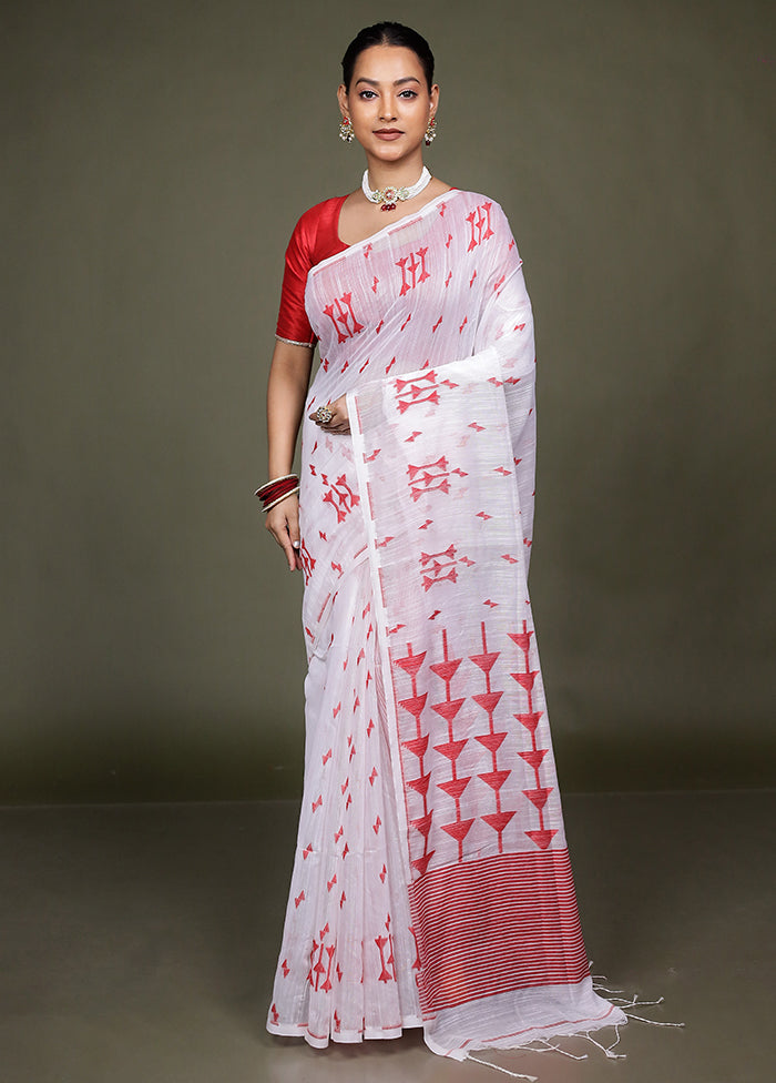 White Matka Silk Saree With Blouse Piece