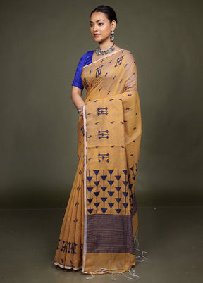 Cream Matka Silk Saree With Blouse Piece