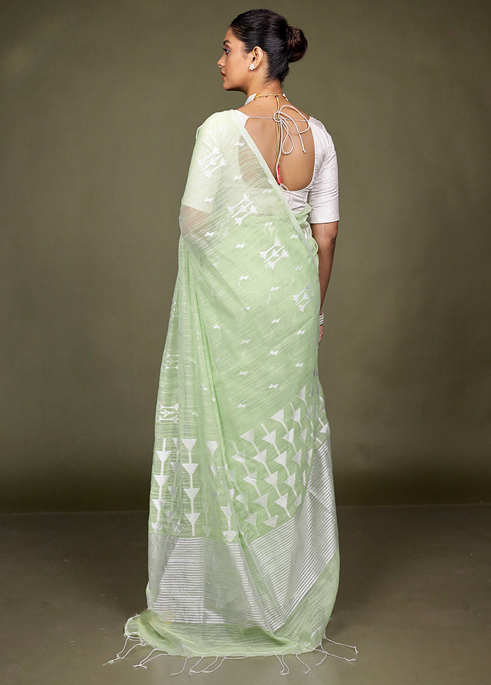 Green Matka Silk Saree With Blouse Piece