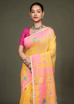 Yellow Matka Silk Saree With Blouse Piece