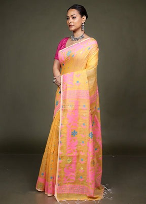 Yellow Matka Silk Saree With Blouse Piece