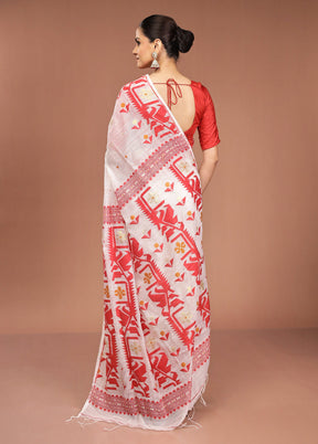White Matka Silk Saree With Blouse Piece