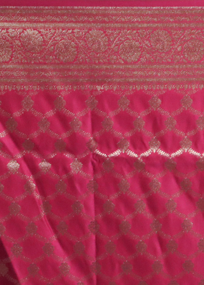 Green Banarasi Silk Saree With Blouse Piece