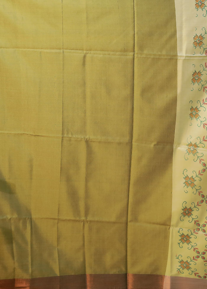 Green Dupion Silk Saree With Blouse Piece
