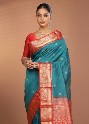 Green Kanjivaram Silk Saree With Blouse Piece