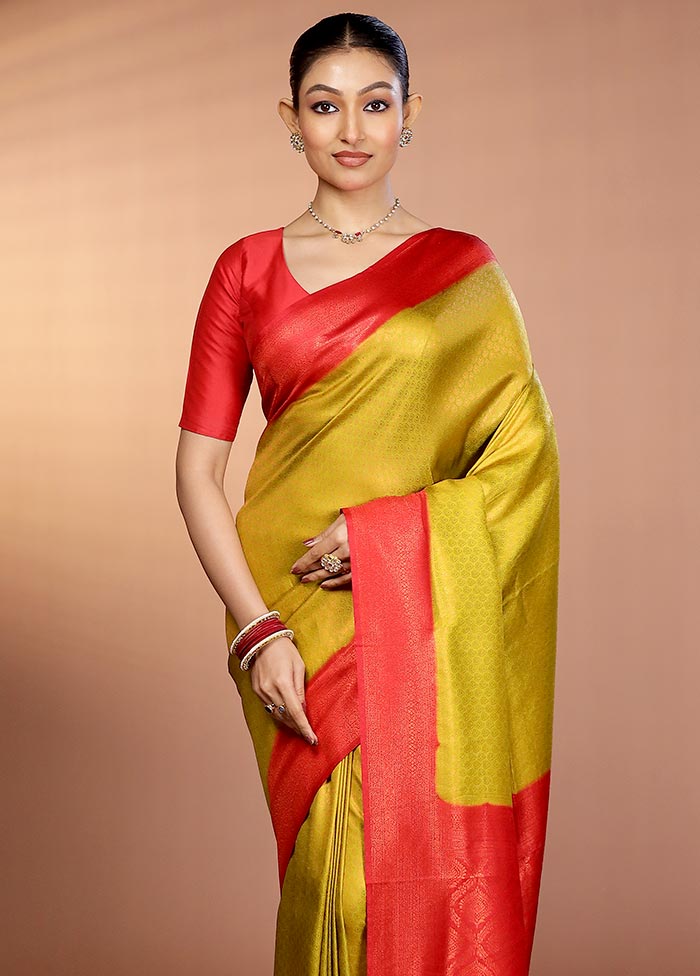 Green Dupion Silk Saree With Blouse Piece